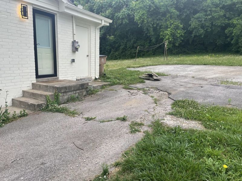 Concrete Patio - North Nashville, North Nashville, TN